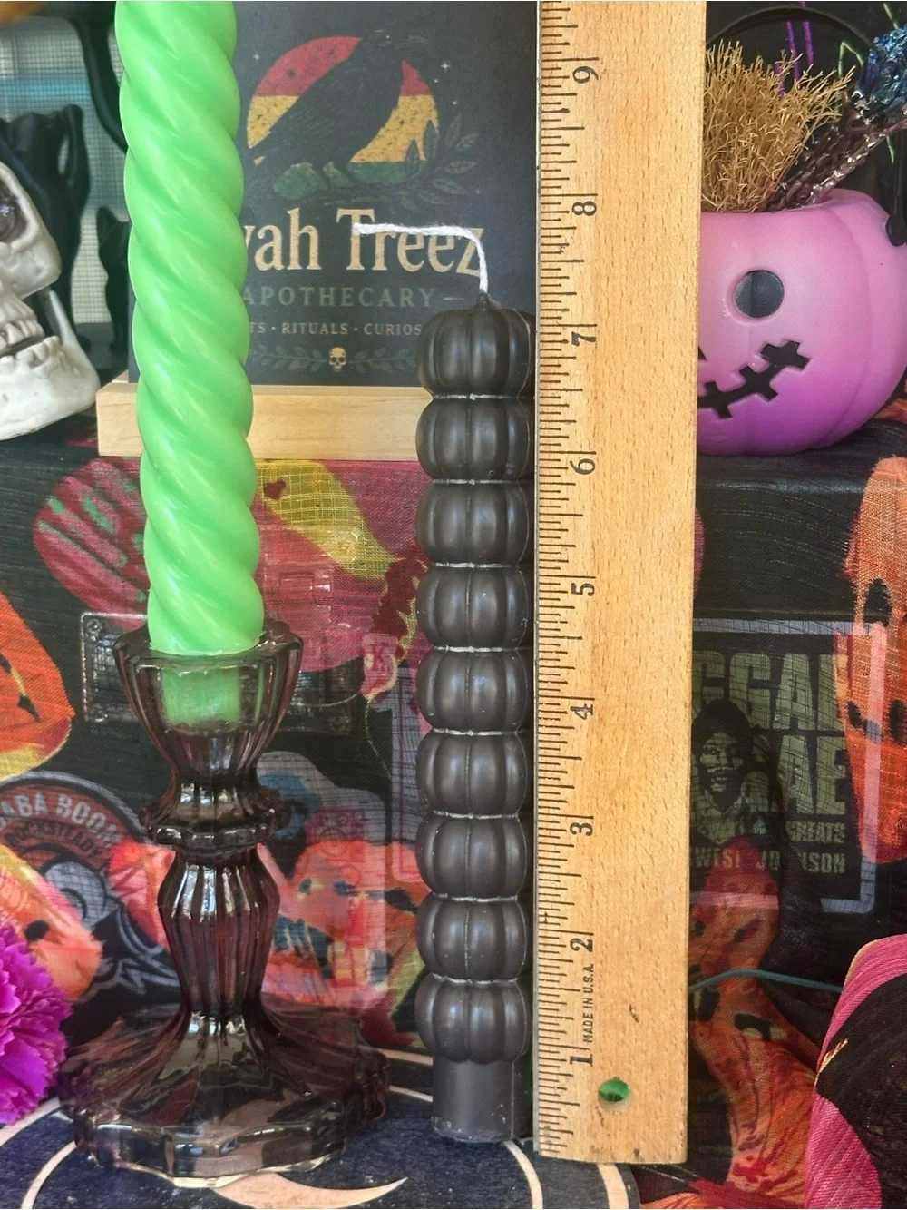 Set of 2 Handmade Halloween Candles – Green Twist & Black Pumpkin Stack